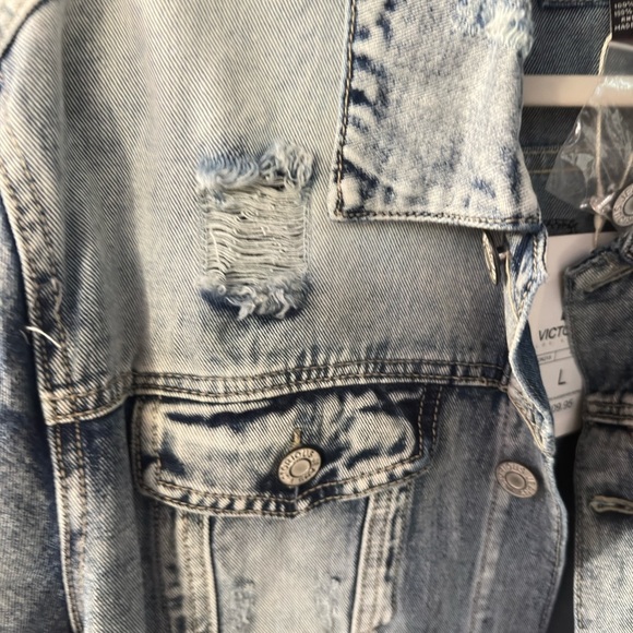 Victorious Unisex Denim Jacket with Bandana Patches - Picture 4 of 12